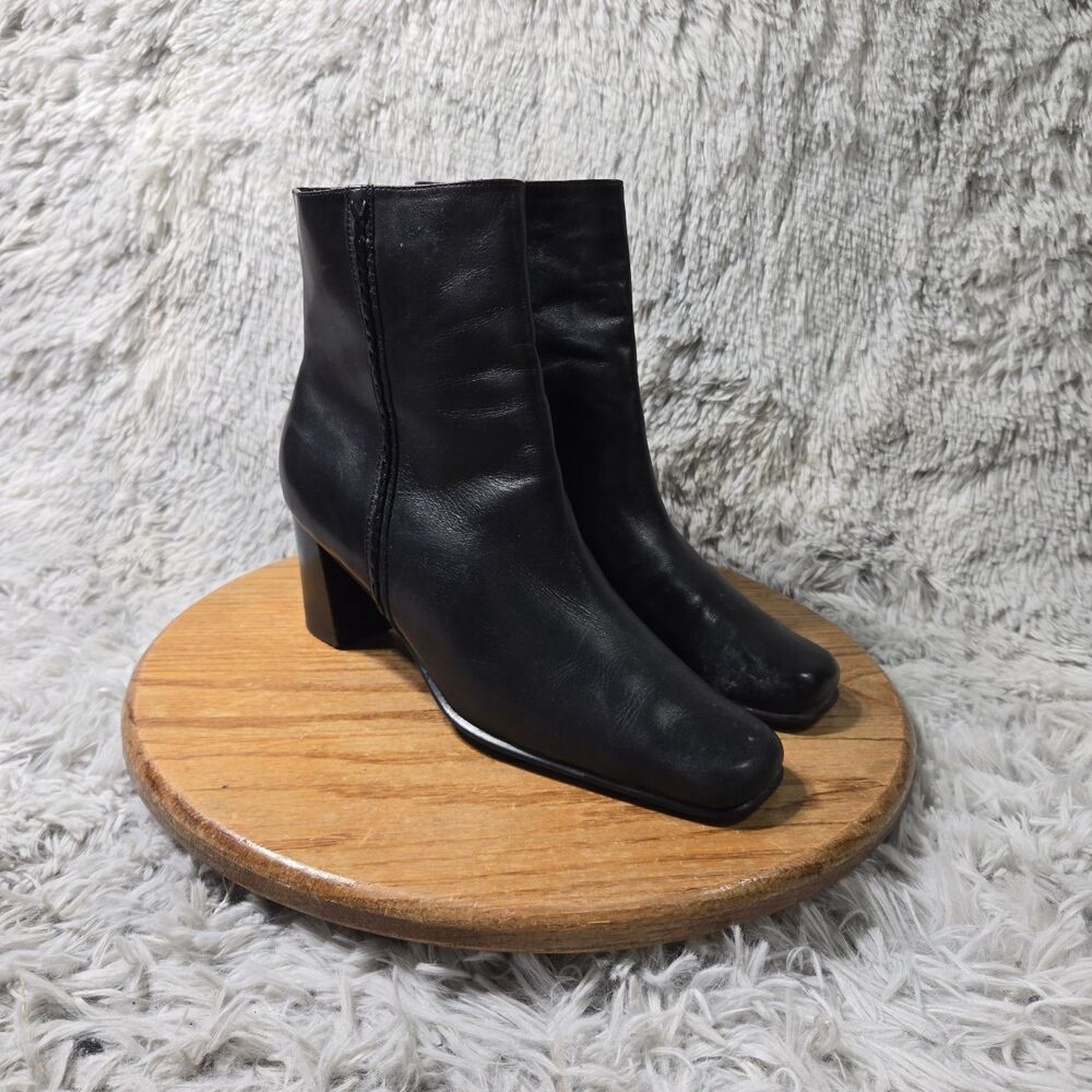 St Johns Bay Leather Booties Boots Women Size 10M Pretty Lad Size US 5 1/2 Black